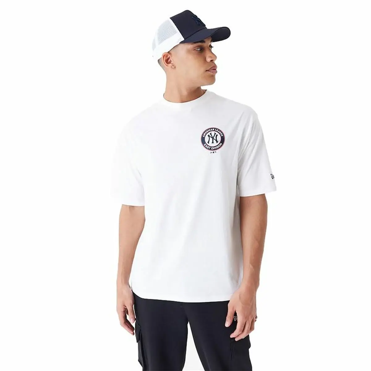 Maglia a Maniche Corte Uomo New Era MLB PLAYER GRPHC OS TEE NEYYAN 60435538 Bianco (L)