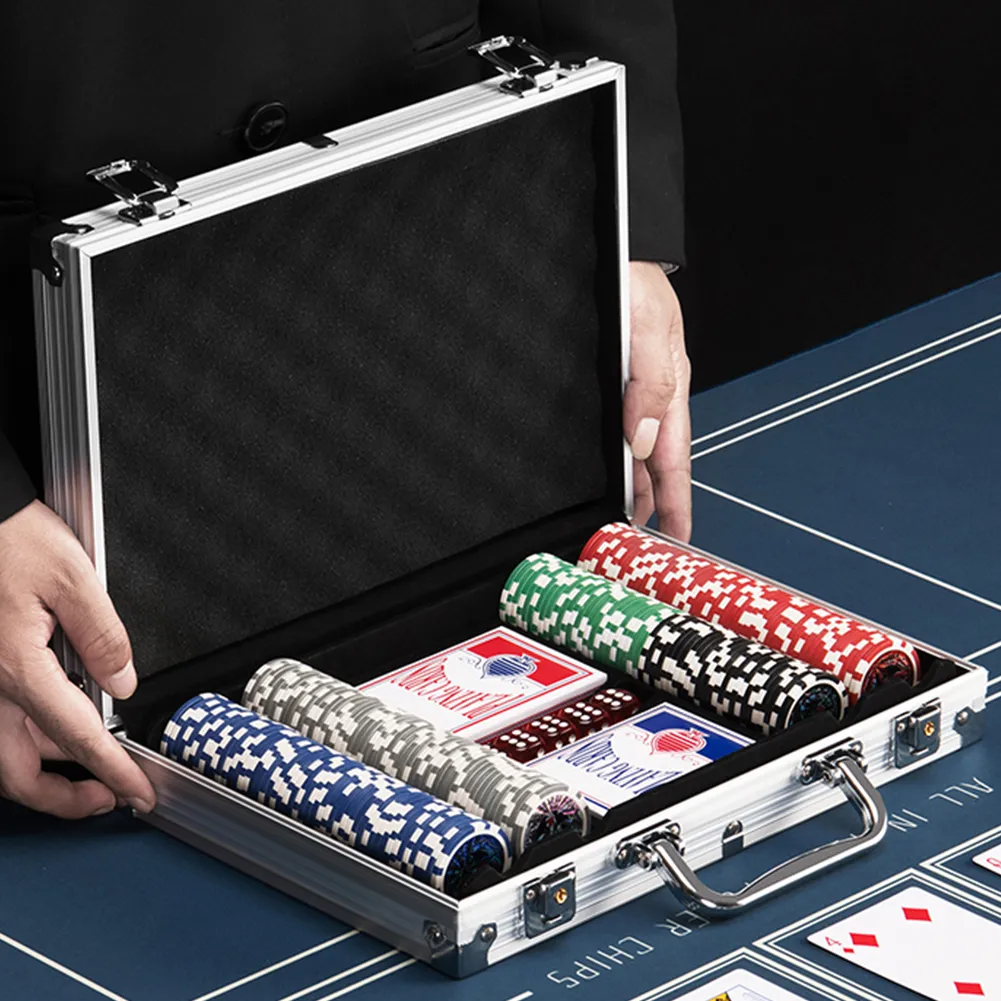 Set Valigetta Poker 200 Chip Fiches 2 Mazzi Tappetino Texas Hold'em e Blackjack