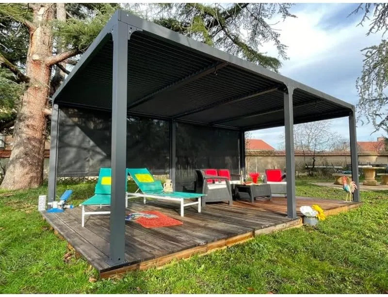 Pergola bioclimatica Foresta gazebo in alluminio, apertura manuale, 360x600 con 2 tende sul lato da 6mt (1)