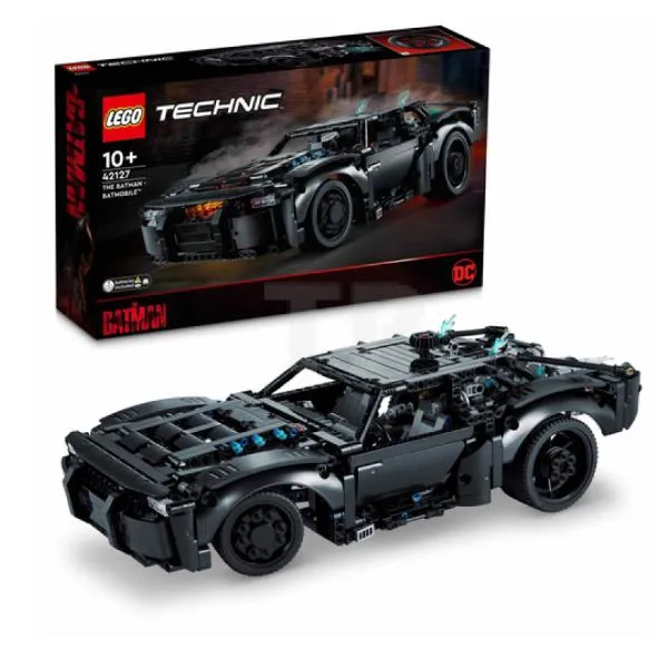 BATMOBILE  DI BATMAN